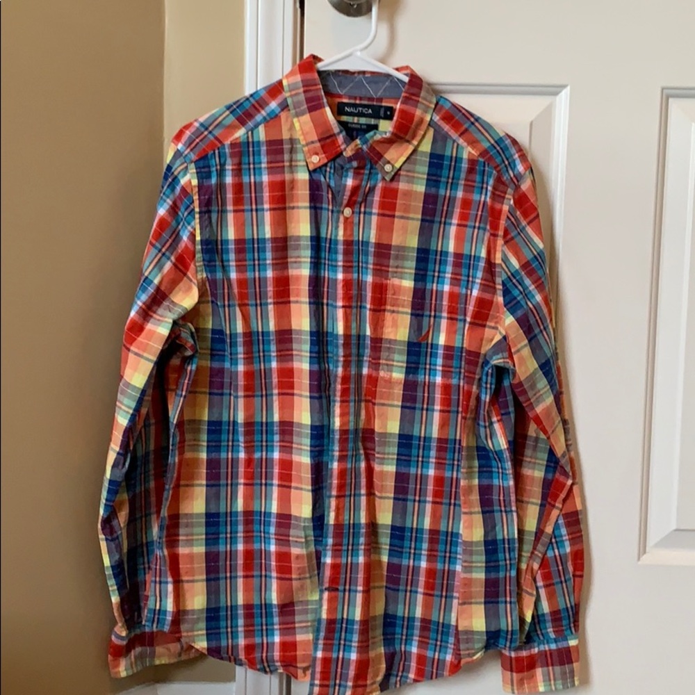 Men’s Plaid Button Down